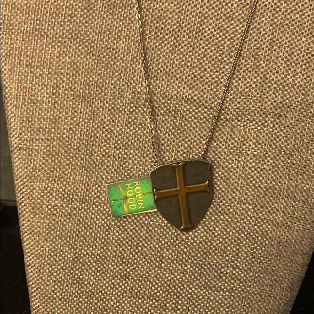 Robin Hood necklace
